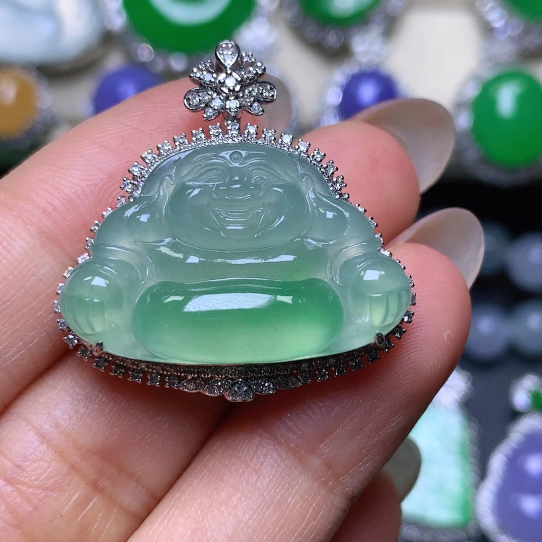 颈饰18K金镶嵌翡翠翡翠