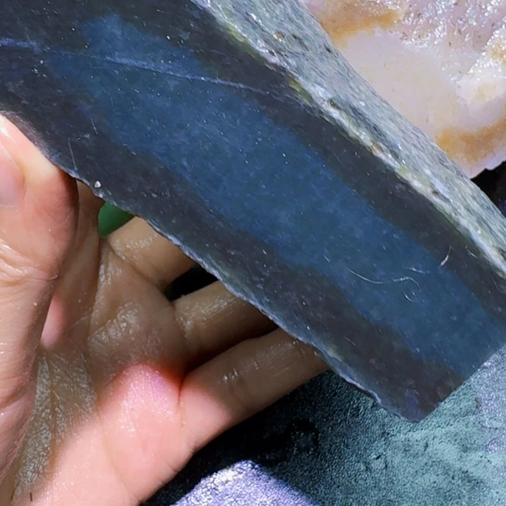 未镶嵌和田玉（糖玉）珠宝半成品