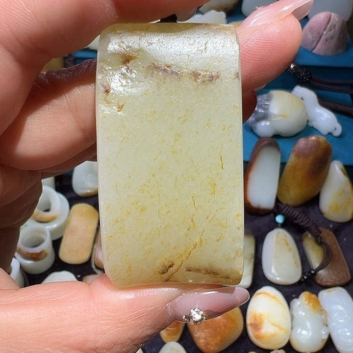 和田玉未镶嵌吊坠(不含链)