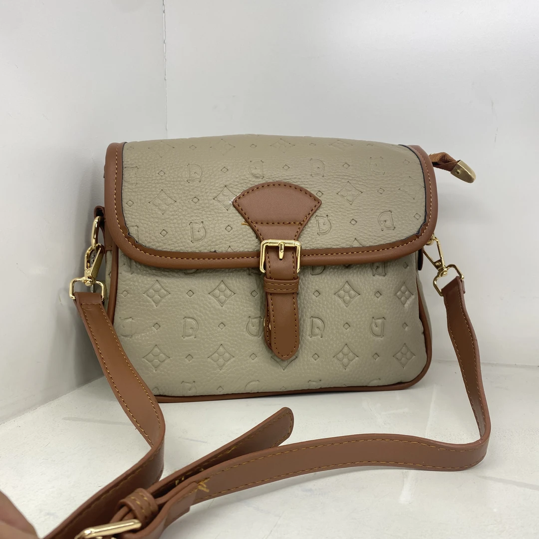 【头层牛皮】真皮女包单肩斜挎包带盖20604