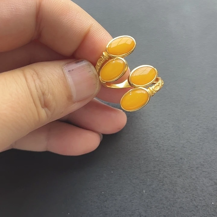 琥珀未镶嵌裸石戒指