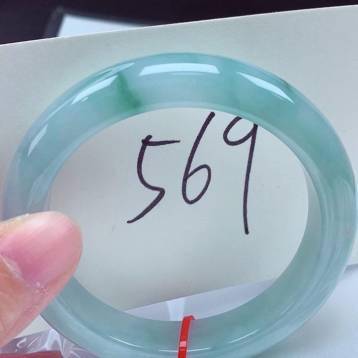 翡翠未镶嵌手镯翡翠