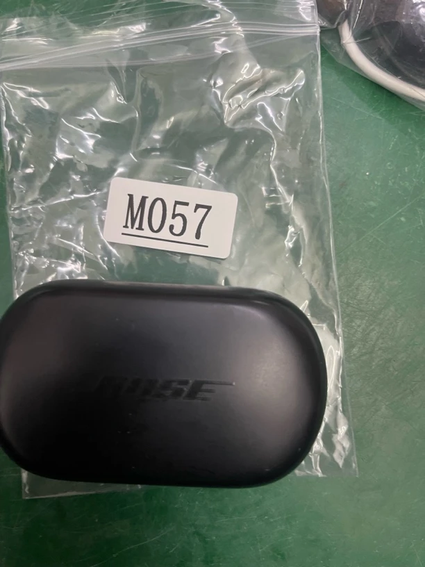 9新  捡漏bose大鲨编号M057