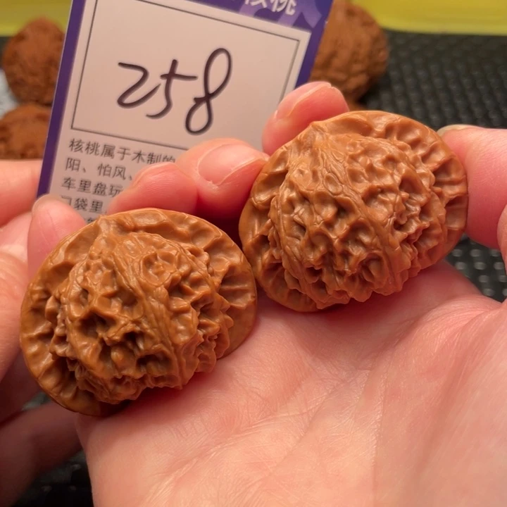 文玩核桃把件43宫灯258