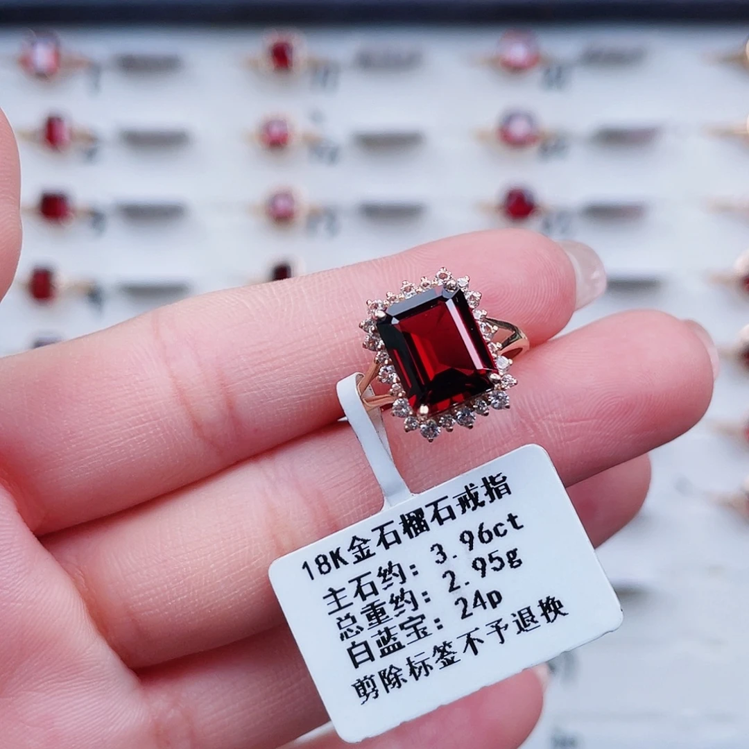 石榴石18K金镶嵌戒指