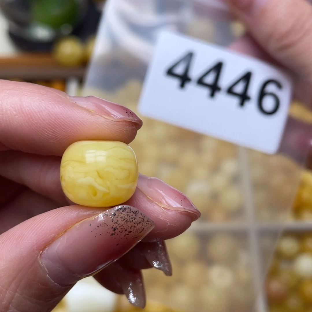 蜜蜡珠宝奇石未镶嵌13.5