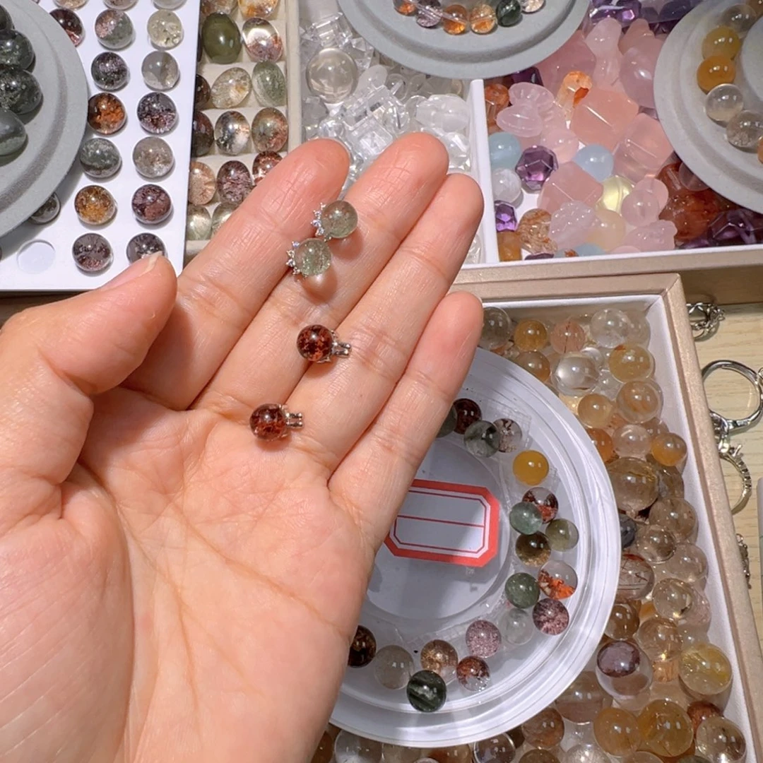 逃***宙颈饰银S925镶嵌水晶