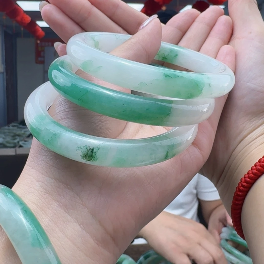 石英质玉（非洲翠）手镯未镶嵌多样性发货 拍一发一