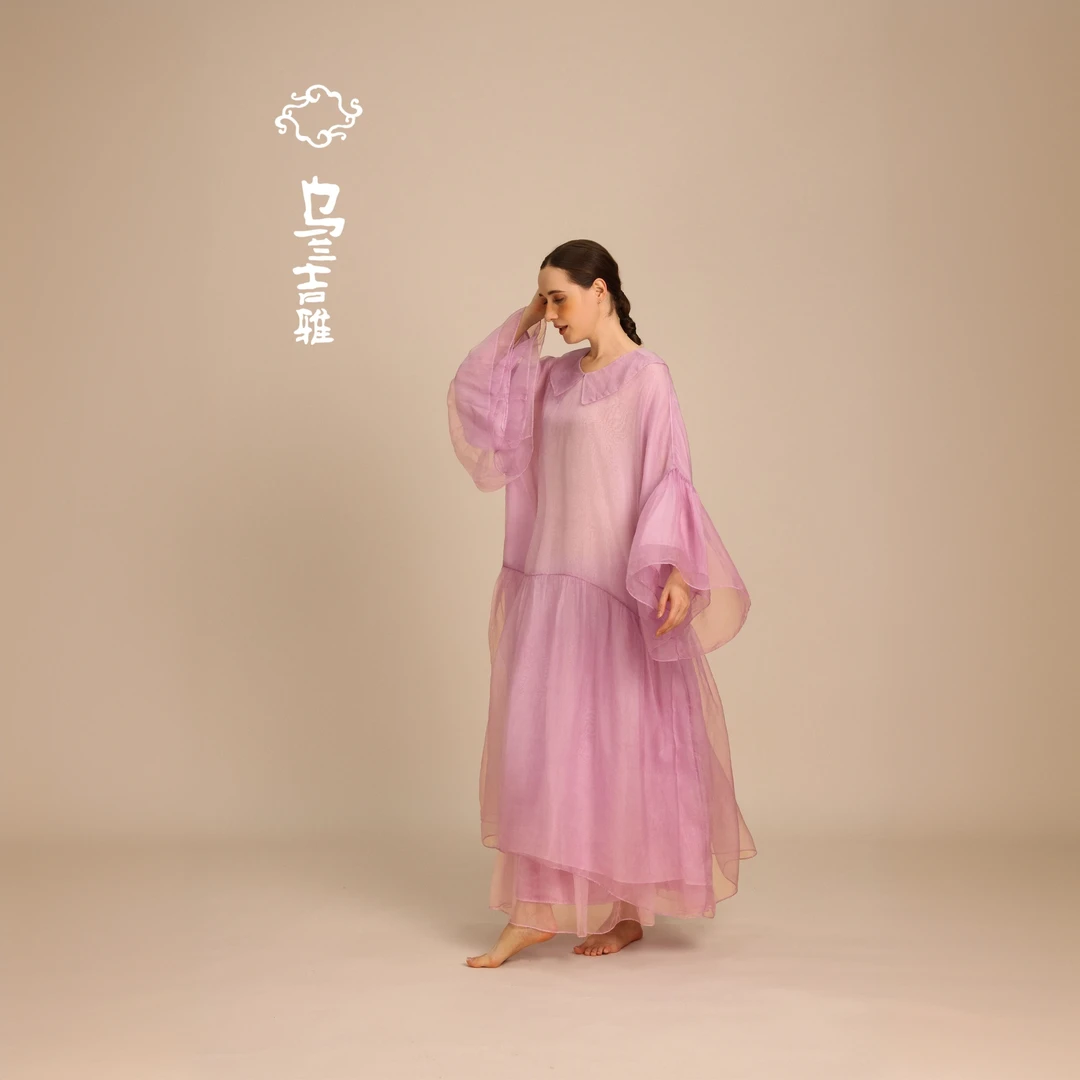 乌兰吉雅 原创设计高端女装云妃长裙