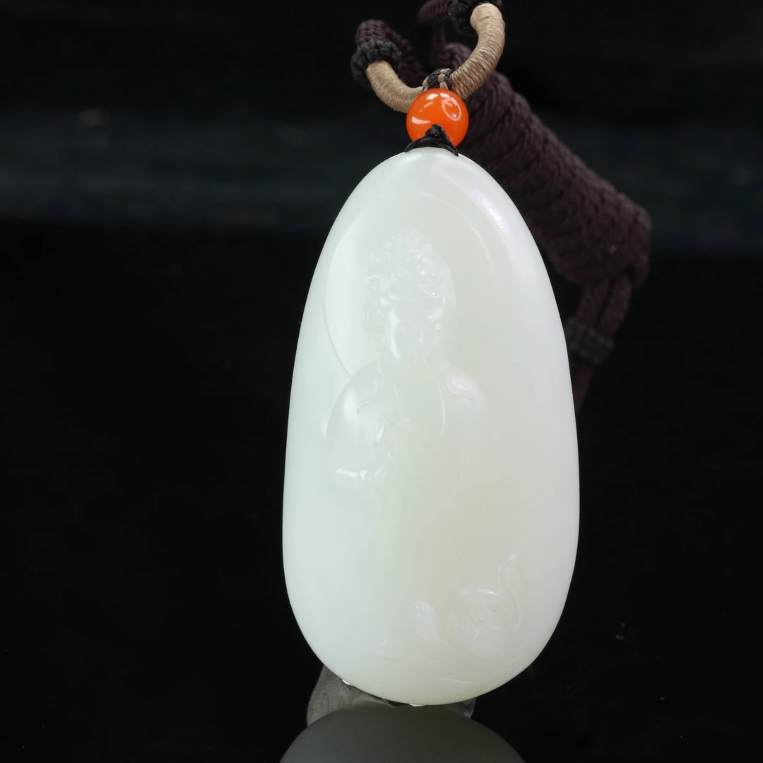 46和田玉洒金皮观音吊坠/501055上海嘉禾拍卖