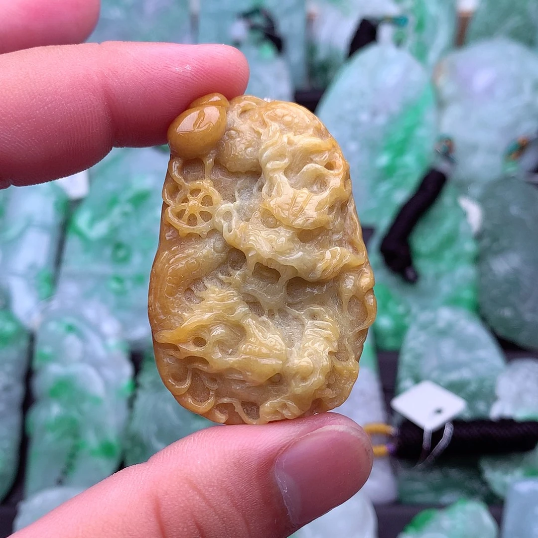 吊坠(不含链)未镶嵌翡翠