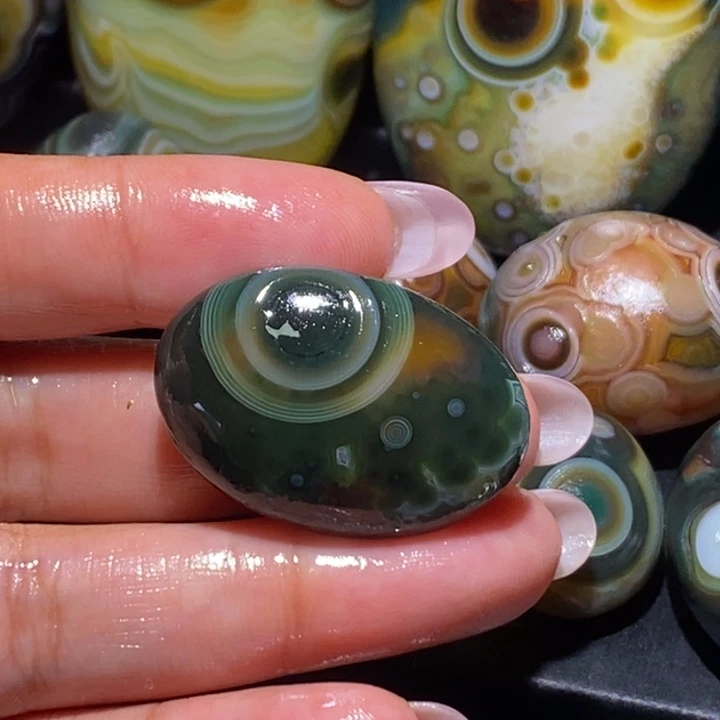 玛瑙/玉髓未镶嵌珠宝奇石83