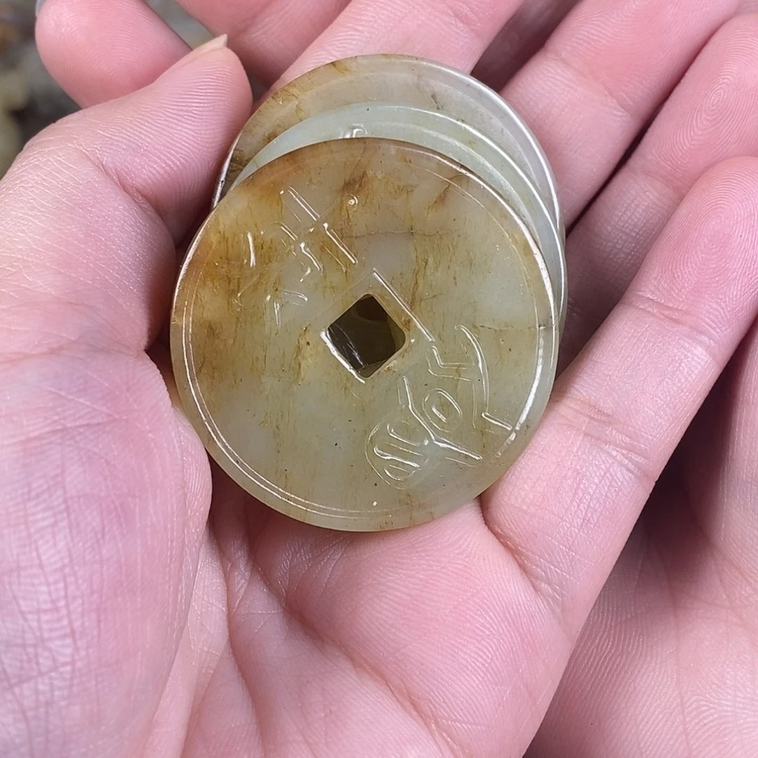 惠***8和田玉未镶嵌挂件