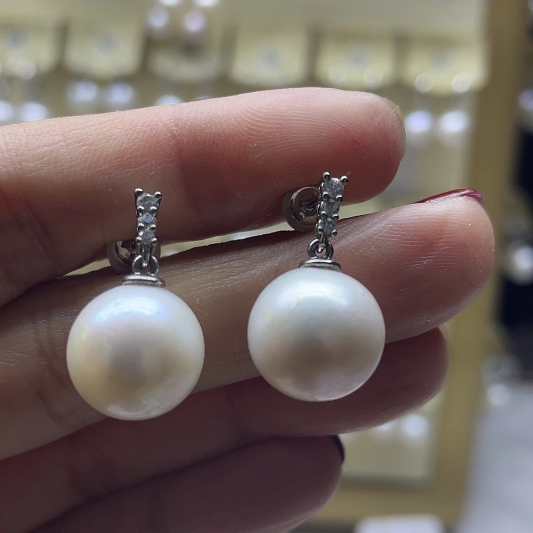 淡水珍珠银S925镶嵌耳饰
