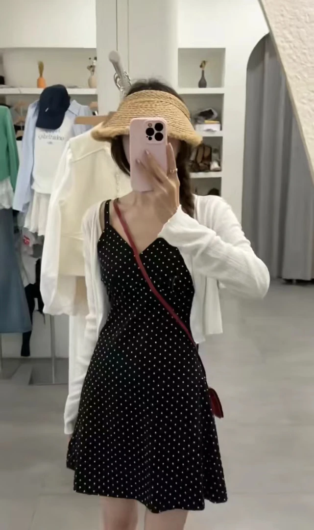 减龄波点吊带裙搭配针织开衫女夏款小个子连衣裙
