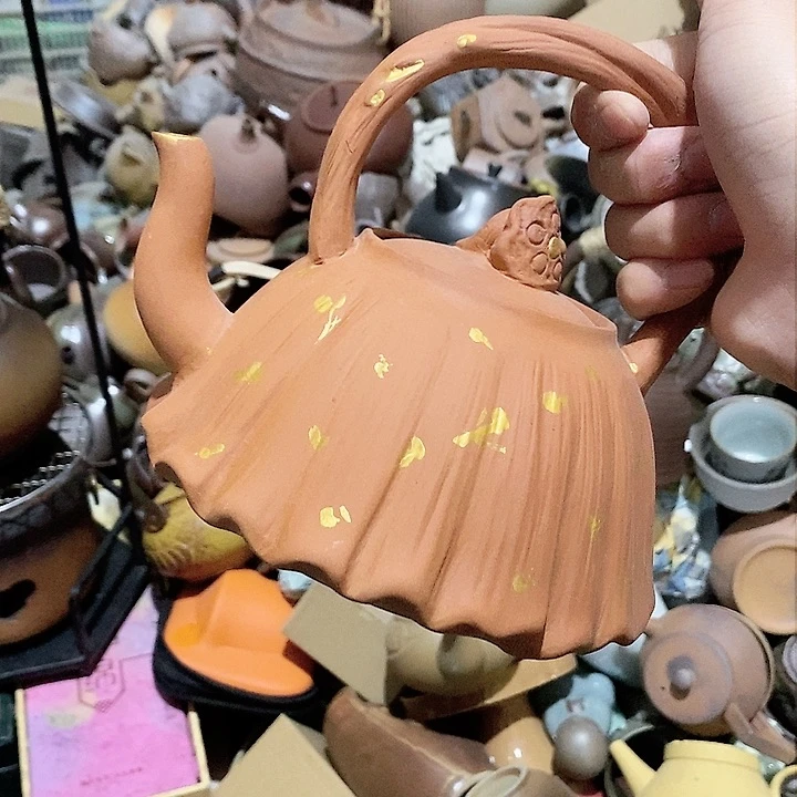 瓷片荷花的小尾巴真的好看。然后我们