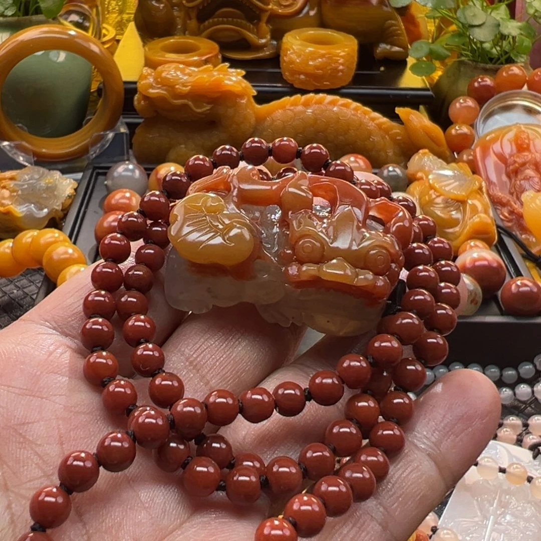 石英质玉未镶嵌颈饰