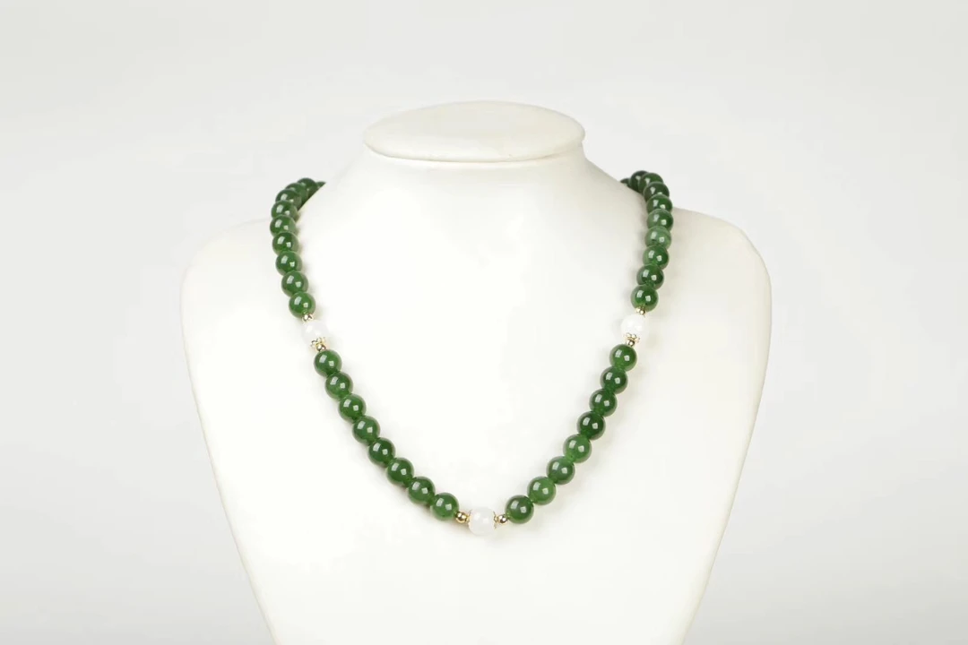 和田玉碧玉搭配白玉项链经典时尚