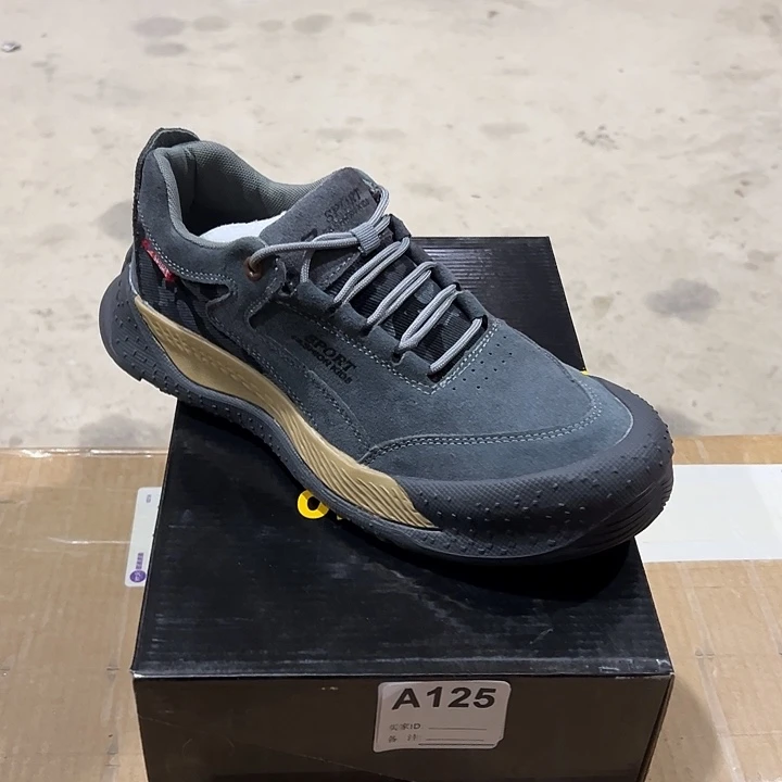 编码125号。43码防砸防刺劳保鞋。