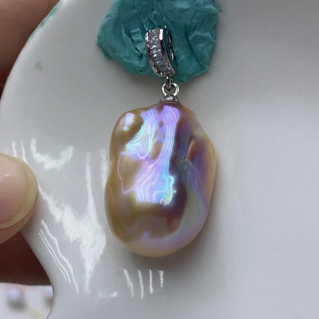 淡水珍珠吊坠(赠链)未镶嵌