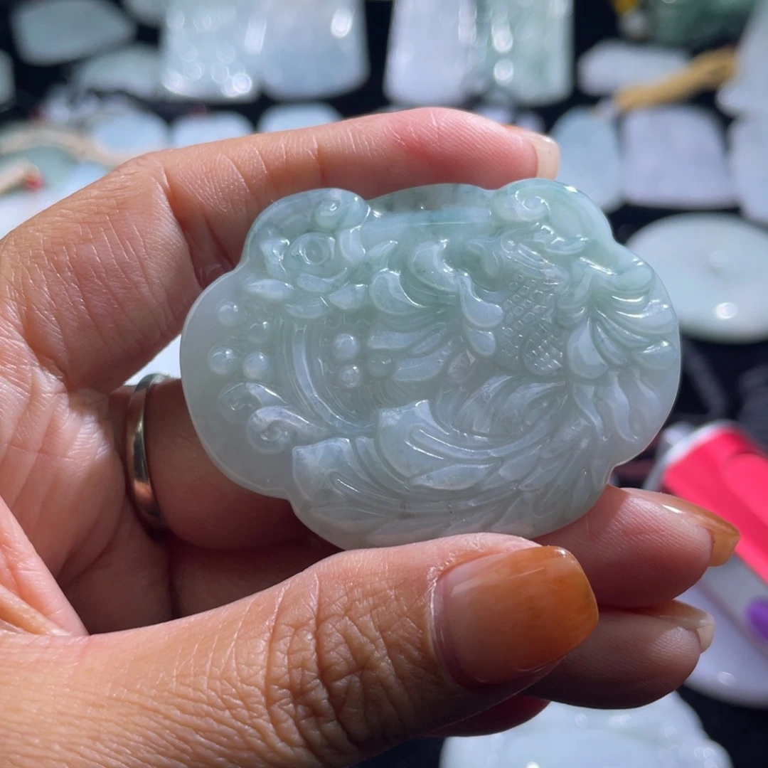 翡翠未镶嵌颈饰花开富贵