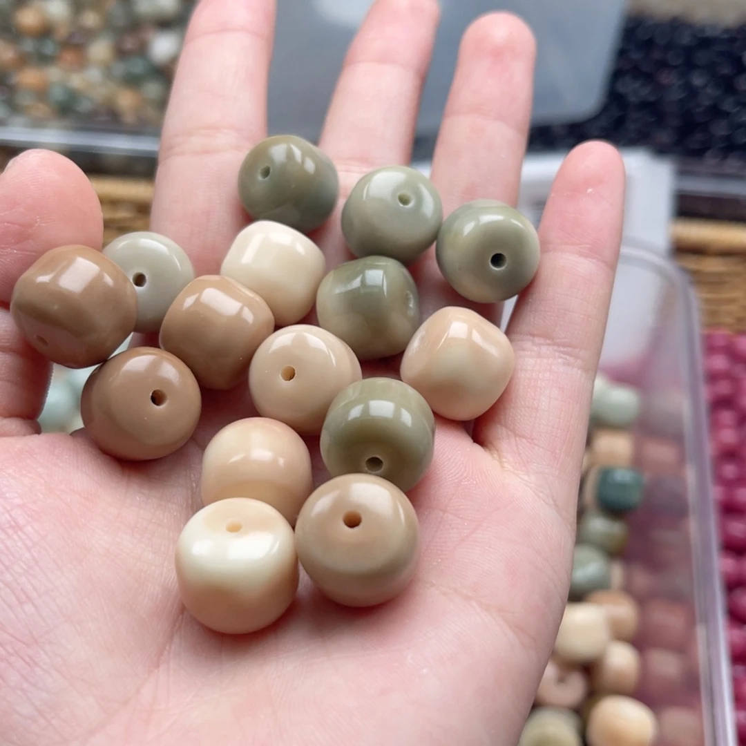 白玉菩提吊坠A/13.75mm/22干磨汉堡