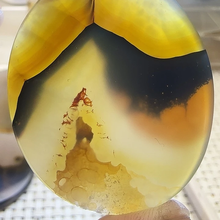 玛瑙/玉髓未镶嵌珠宝奇石