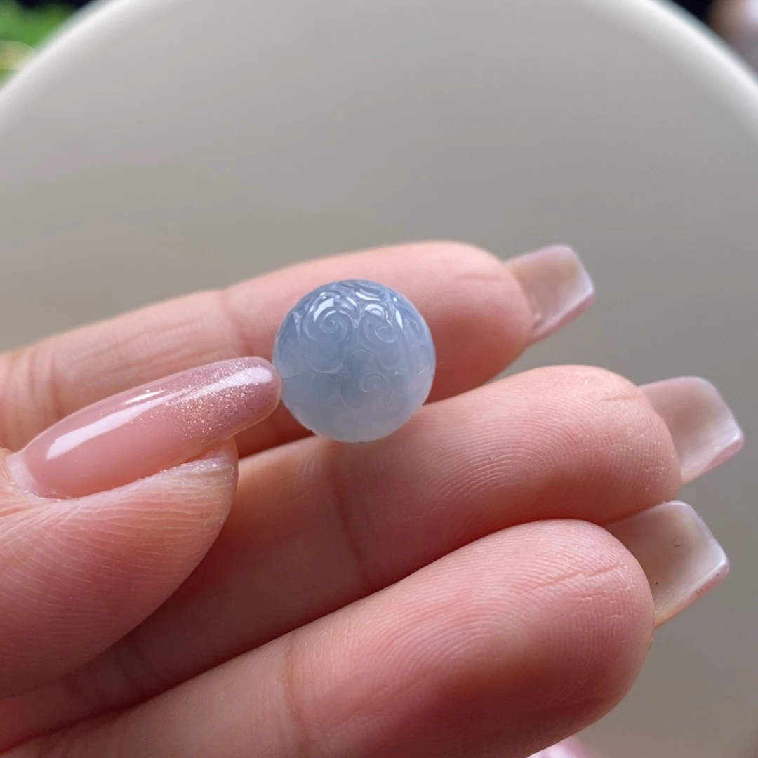 翡翠未镶嵌吊坠(不含链)翡翠冰蓝雕刻珠
