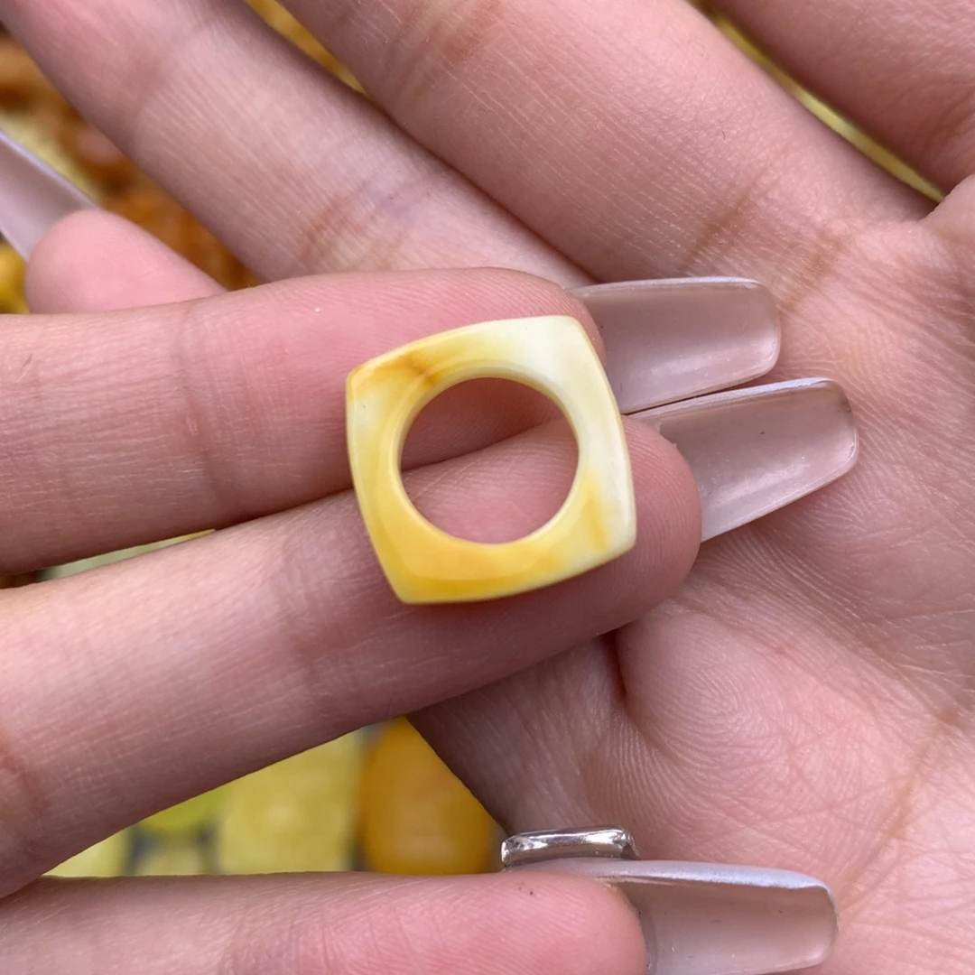 琥珀未镶嵌珠宝奇石10