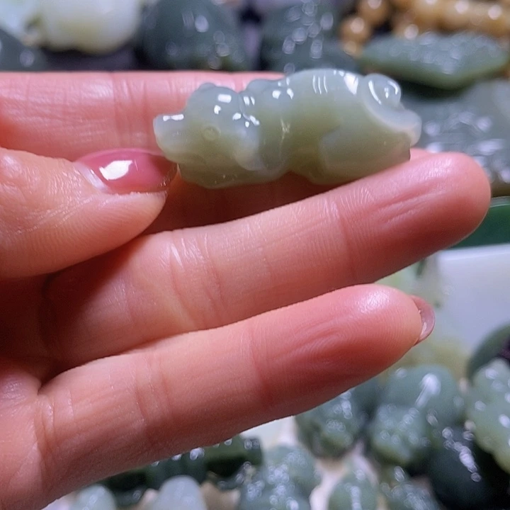 未镶嵌和田玉（糖玉）珠宝奇石