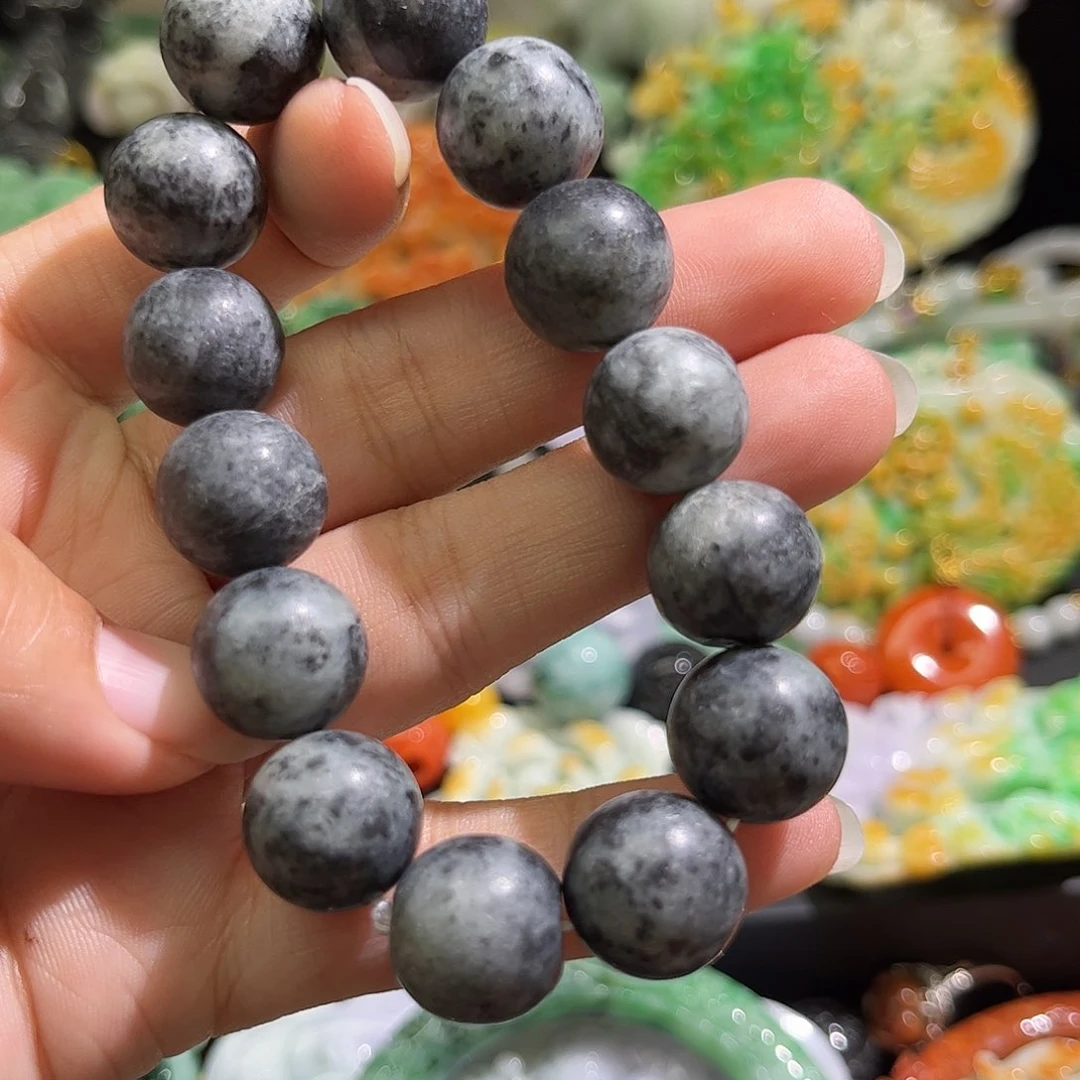 翡翠未镶嵌颈饰待编织
