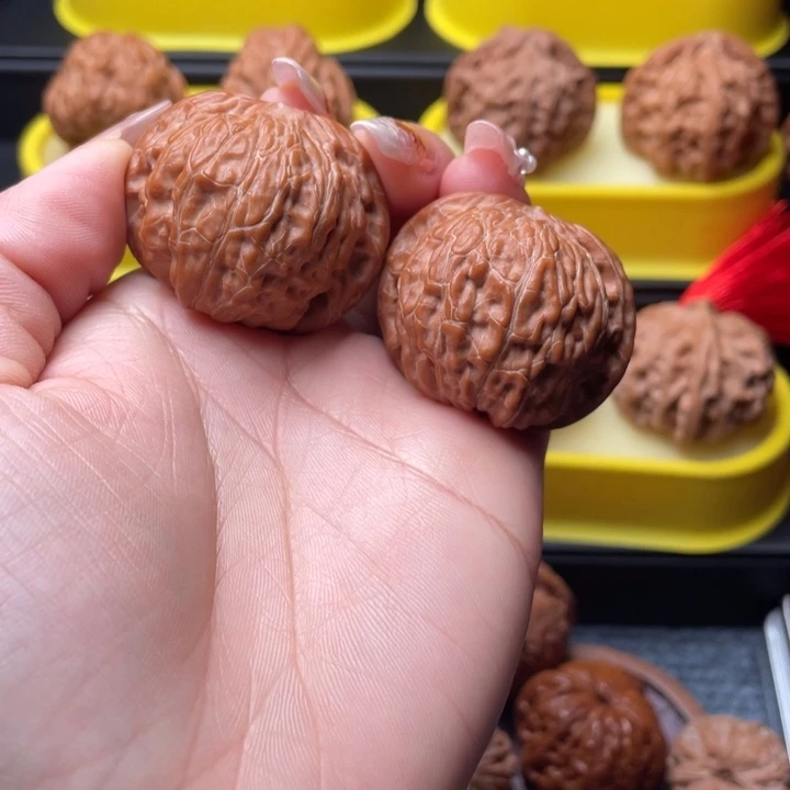 文玩核桃把件磨盘