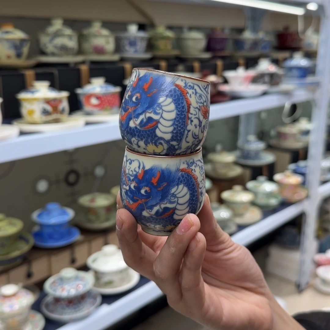 高温下的高温天气使人心情愉悦