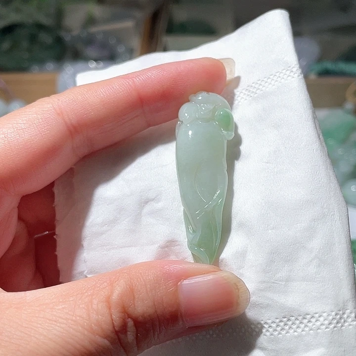 颈饰未镶嵌翡翠天