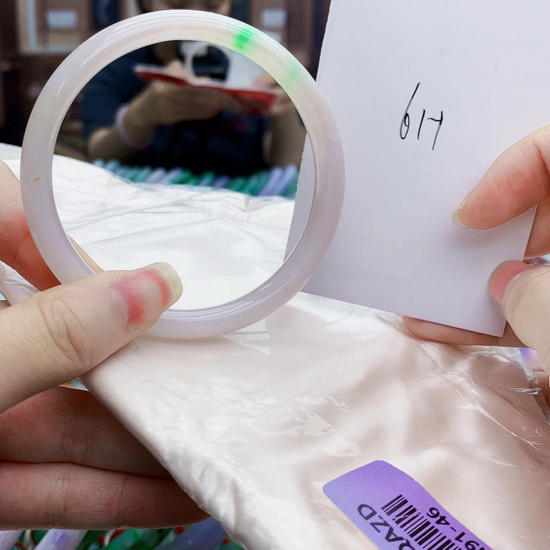 翡翠手镯未镶嵌The only