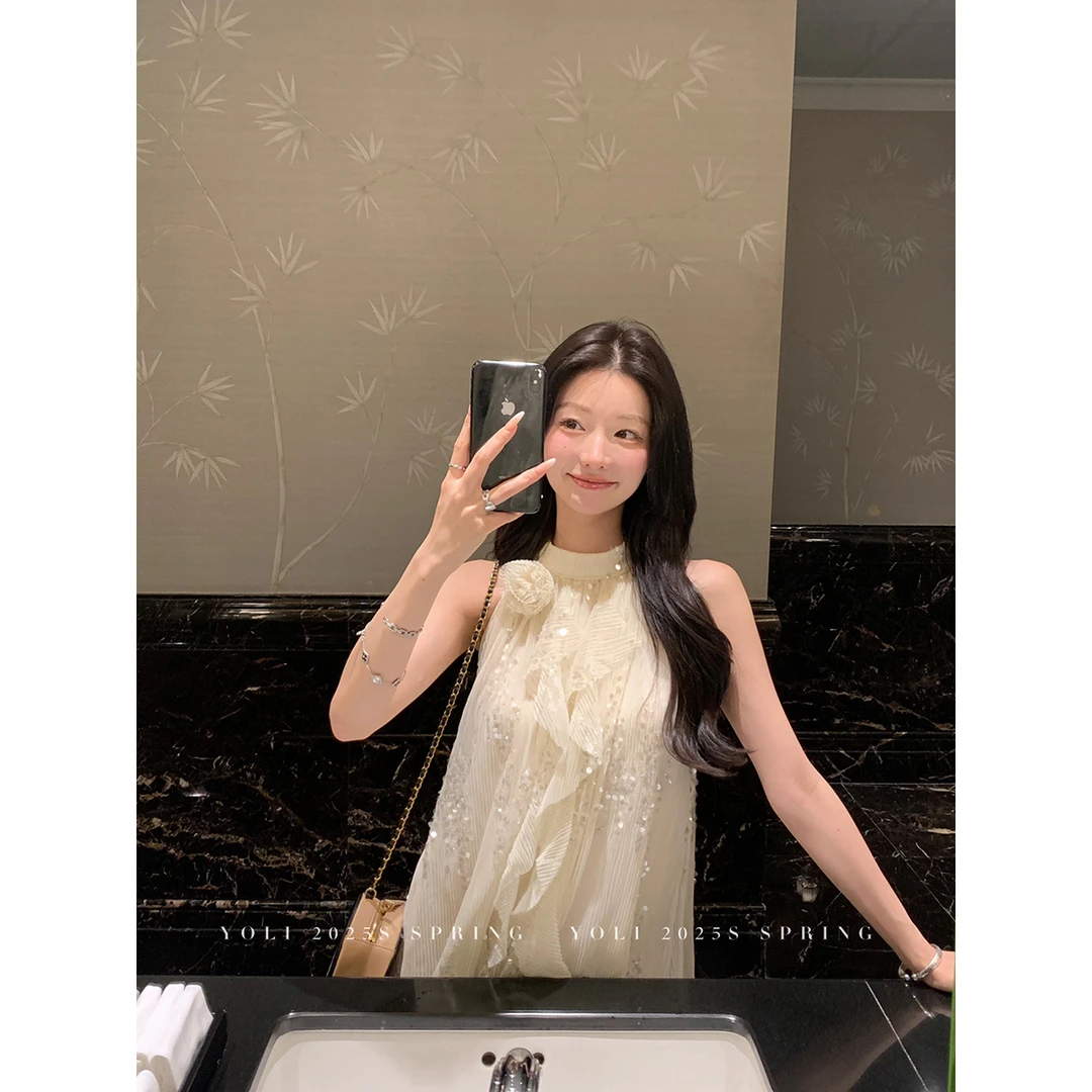 YOLI 张宥利 "偶遇西雅图"挂脖短裙