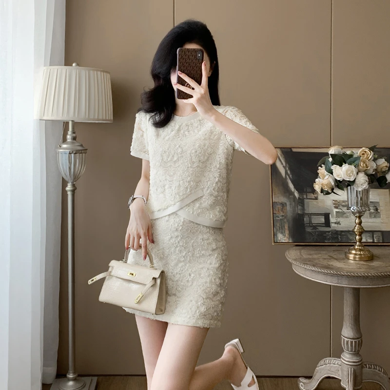 法式小香风气质套装裙女2025年新款气质时尚设计感提花减龄两件套