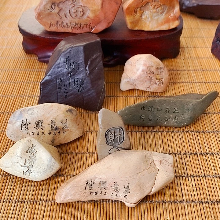 *****原石雕刻工艺品手把摆件