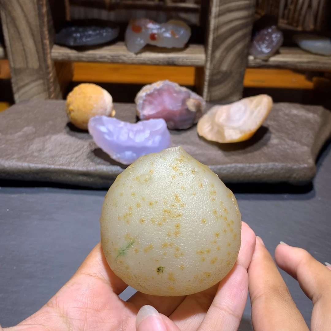 玛瑙/玉髓未镶嵌珠宝奇石