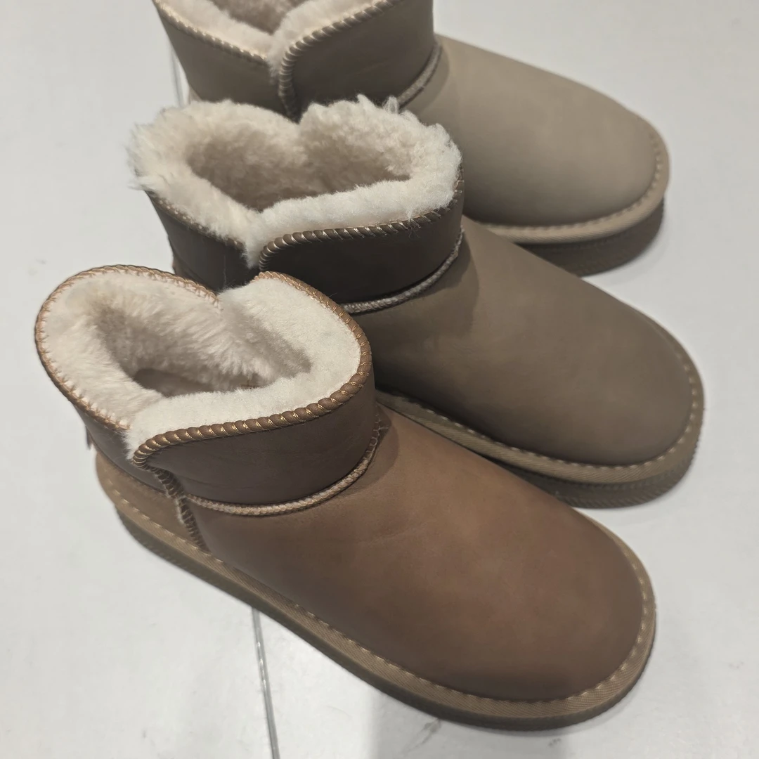 雪地靴爆款女冬季新款中筒加绒加厚保暖百搭防水防滑