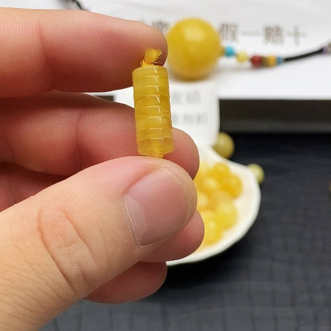 未镶嵌琥珀珠宝奇石7毫米隔片微瑕随机一颗