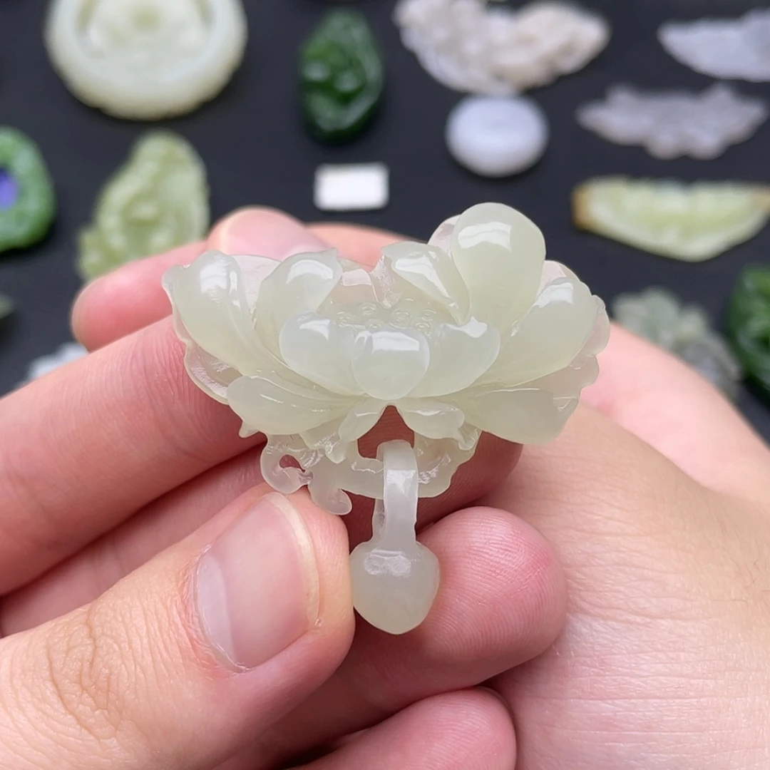 【闪购商品】和田玉未镶嵌颈饰工***国