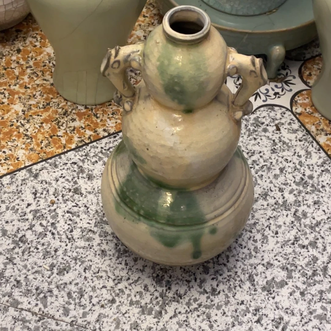 赏品009唐白釉葫芦瓶