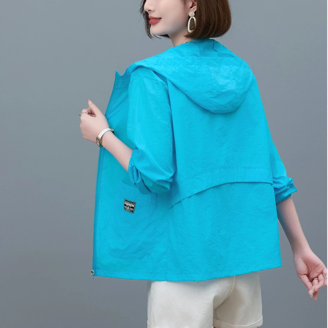 2025夏季薄款透气连帽宽松大码百搭长袖韩版中年防晒服女短外套