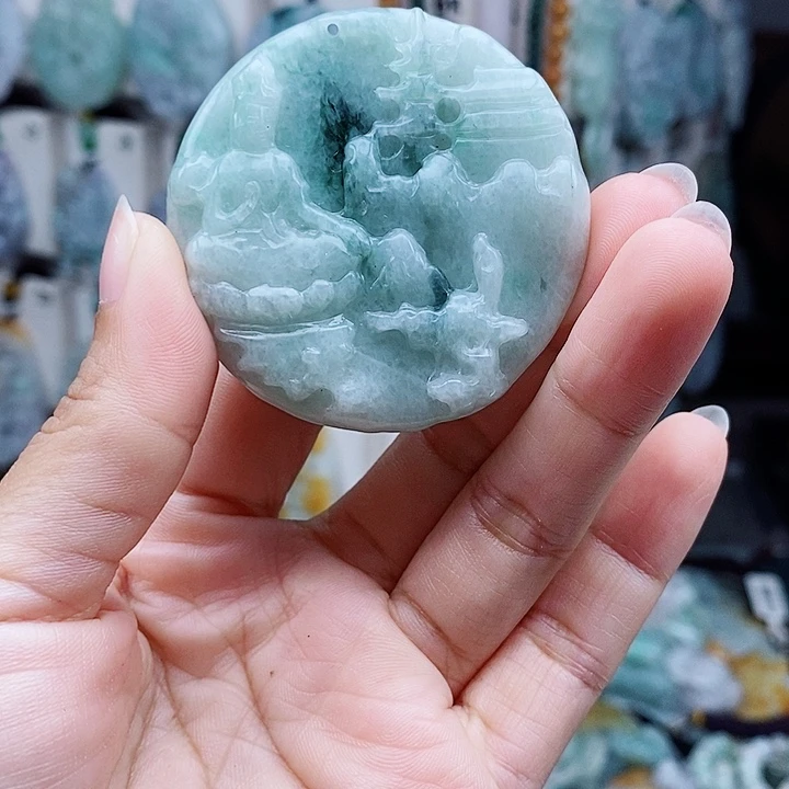 翡翠未镶嵌颈饰翡翠