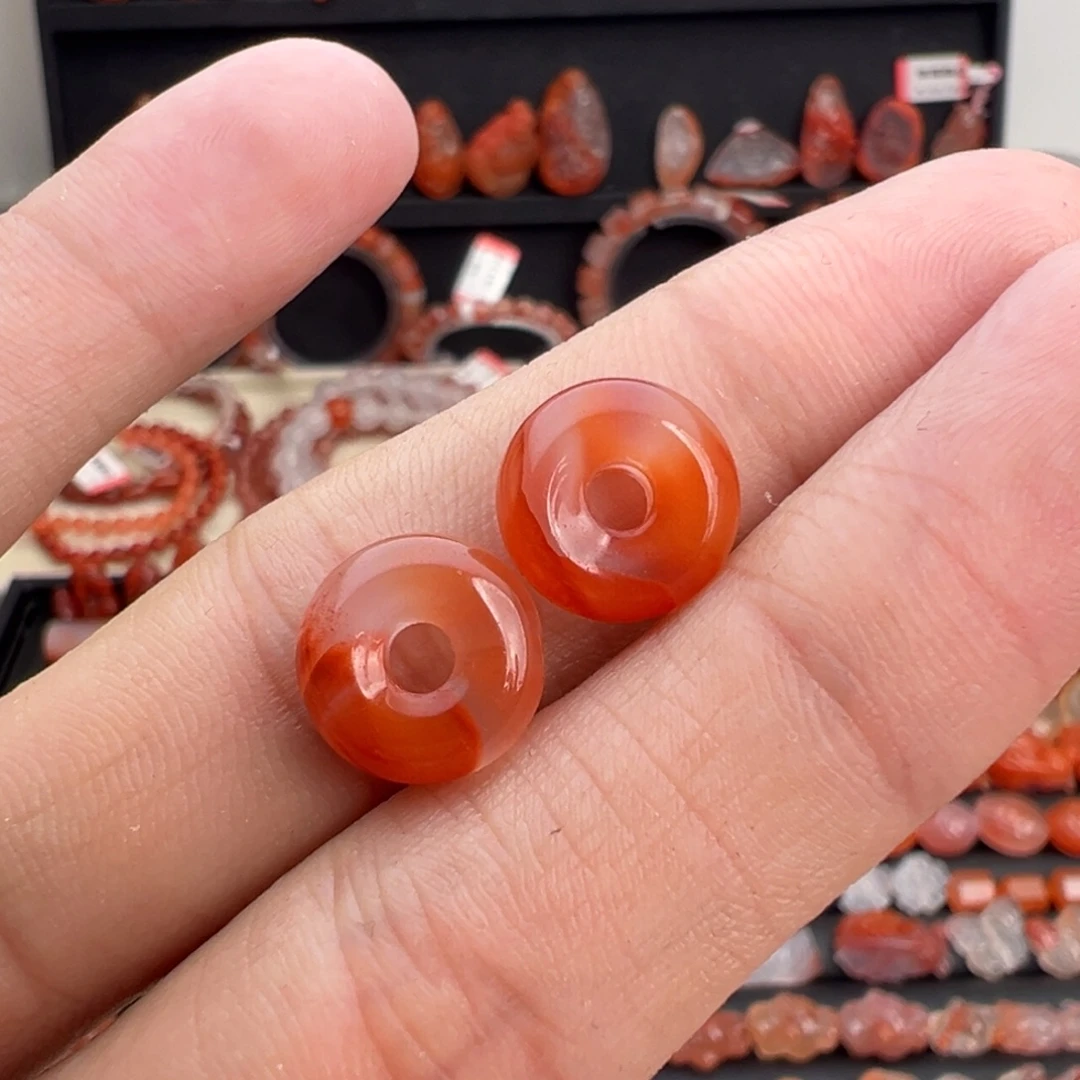 南红玛瑙未镶嵌颈饰面包圈