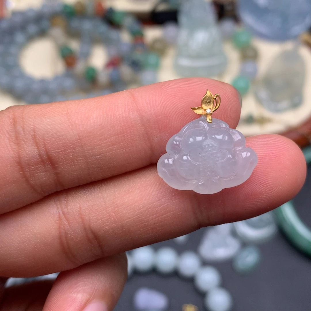 颈饰未镶嵌翡翠莲花