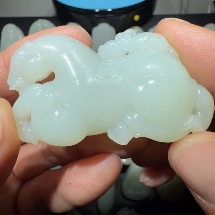 颈饰未镶嵌和田玉雾***眠