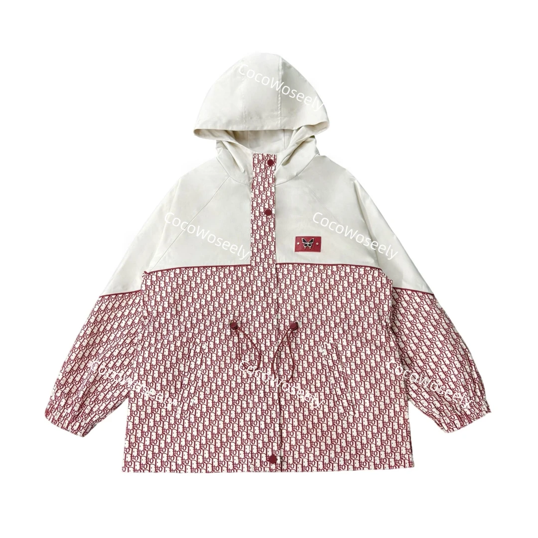 安可拉红D字印花拼接宽松连帽冲锋衣