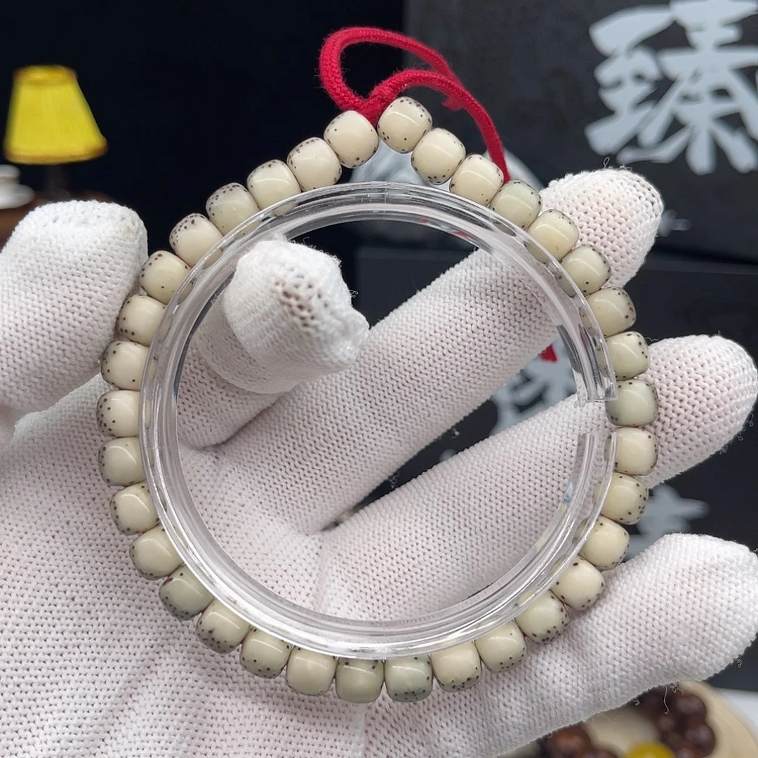 手串星月菩提绿背河豚7×6手持